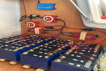 What effect does low temperature have on lithium batteries?