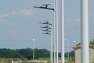Do You Know How to Install Solar Street Light for Expressway?